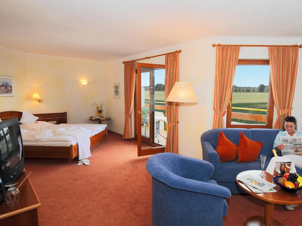 Schwarzwaldhotel Oberwiesenhof Seewald Экстерьер фото