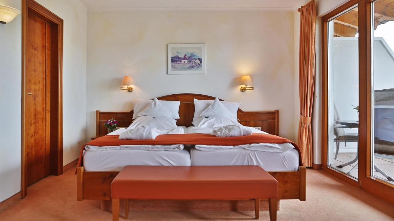 Schwarzwaldhotel Oberwiesenhof Seewald Экстерьер фото